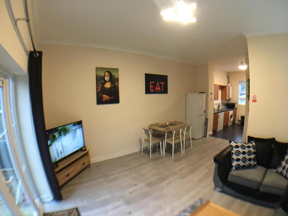 Very Large House, 6 Beds, 4 Bedrooms, 3 Bathrooms, 5 Smart Tv'S & Van Parking Βοστώνη Εξωτερικό φωτογραφία